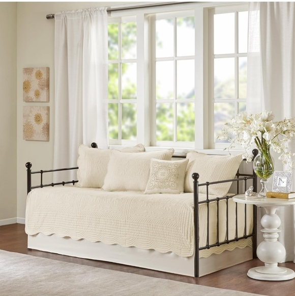 Madison Park Daybed Cover Set Damask Quilted Cover for Daybeds New